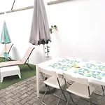 アパート * Estudio Orobanca